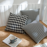 Houndstooth Pattern Cushion Cover